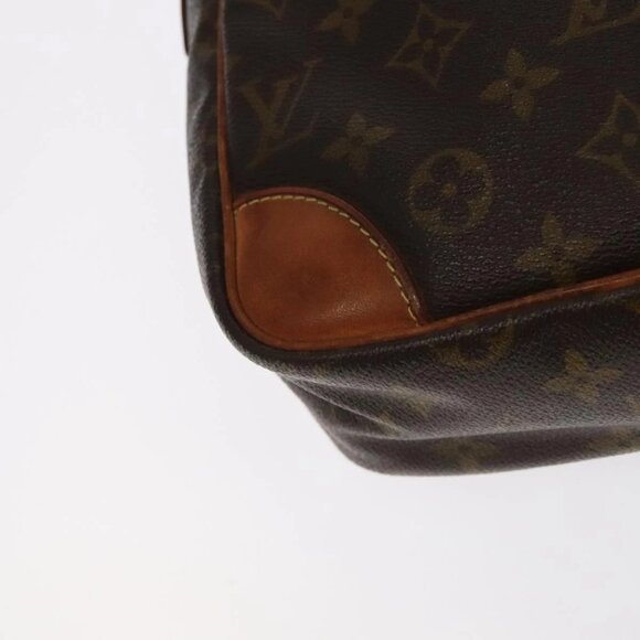 LOUIS VUITTON Monogram Danube MM Shoulder Bag M45264 LV Auth 107149 - Picture 4 of 16